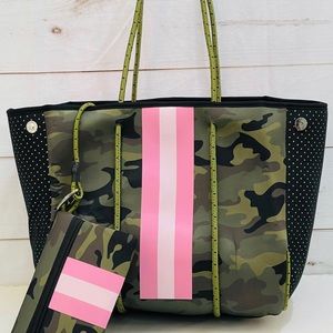 Camo pink stripe